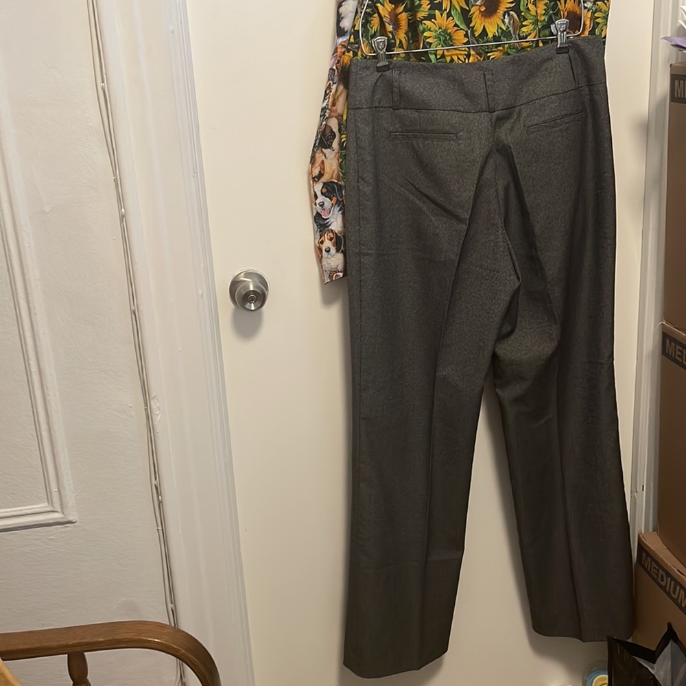 Dress pants - Picture 2 of 4